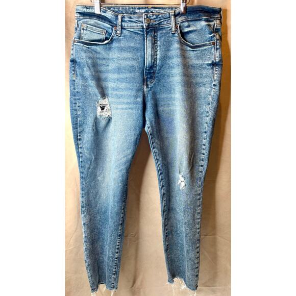 Old Navy OG Stretch Distressed Jeans Size 16 - Picture 1 of 5